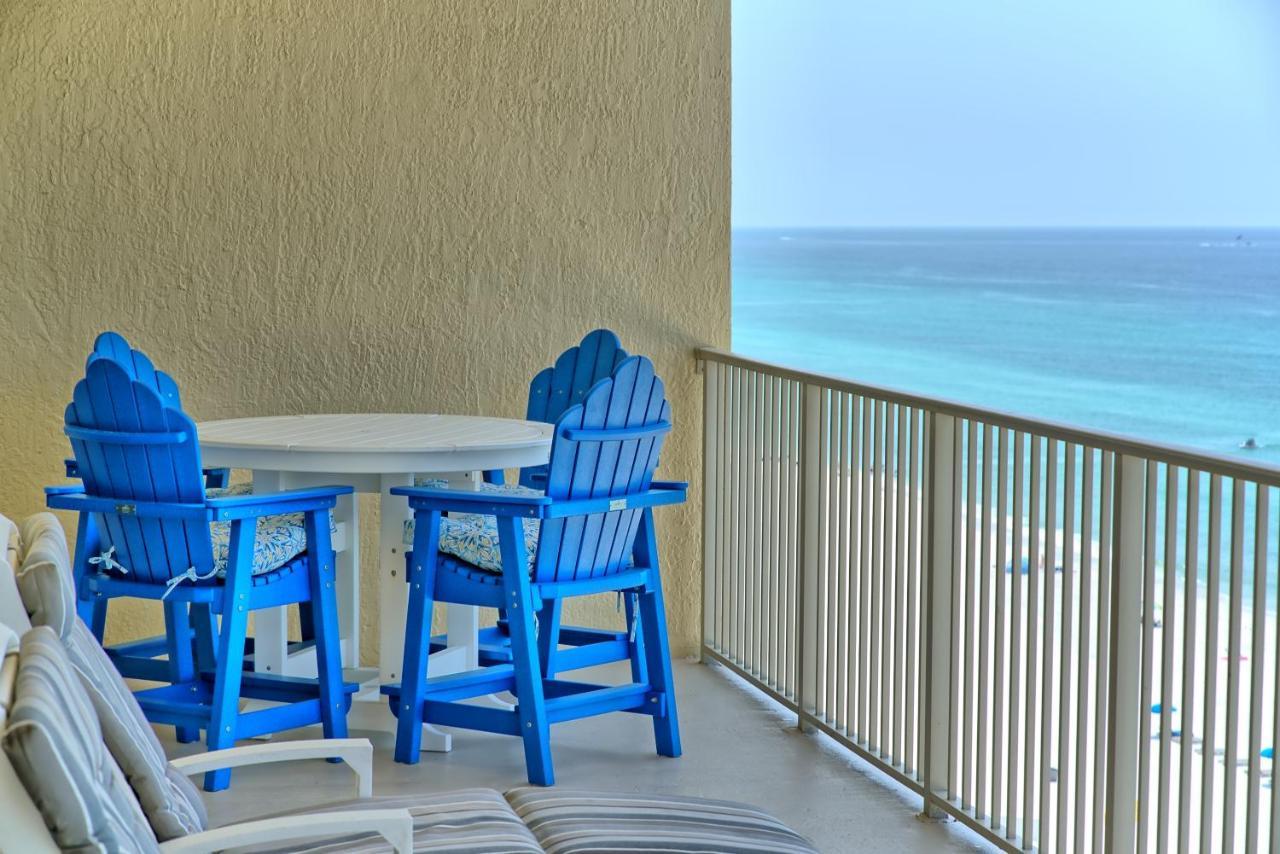 Beautiful With Spacious Balcony To Enjoy Fascinating Ocean View - Unit 1002 Apartment *