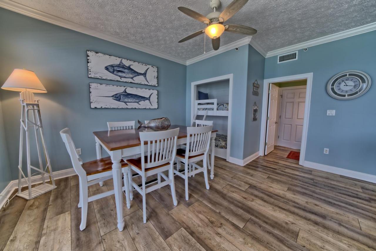 Beautiful With Spacious Balcony To Enjoy Fascinating Ocean View - Unit 1002 *