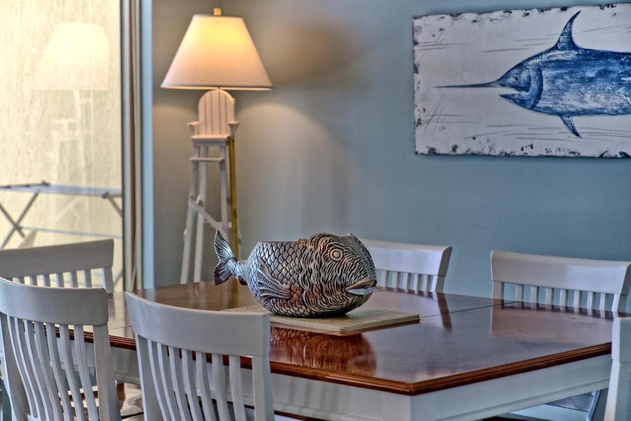 Beautiful With Spacious Balcony To Enjoy Fascinating Ocean View - Unit 1002 Apartment